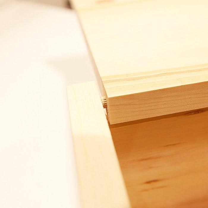 Metallfreie Eckverbindung